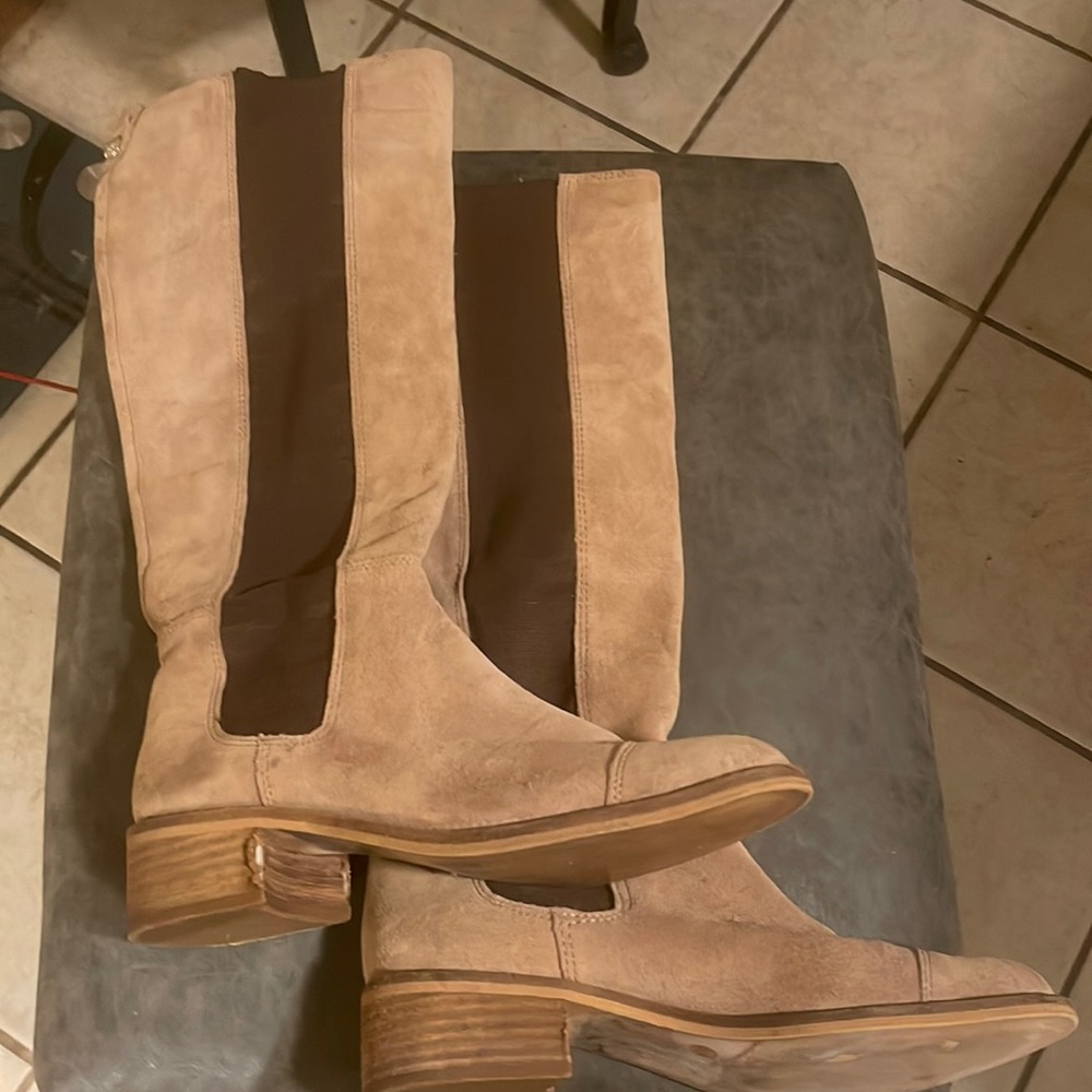 Bcbg generation boots suede leather size 8m